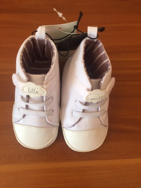 Unisex White Snickers (0-18 Months)